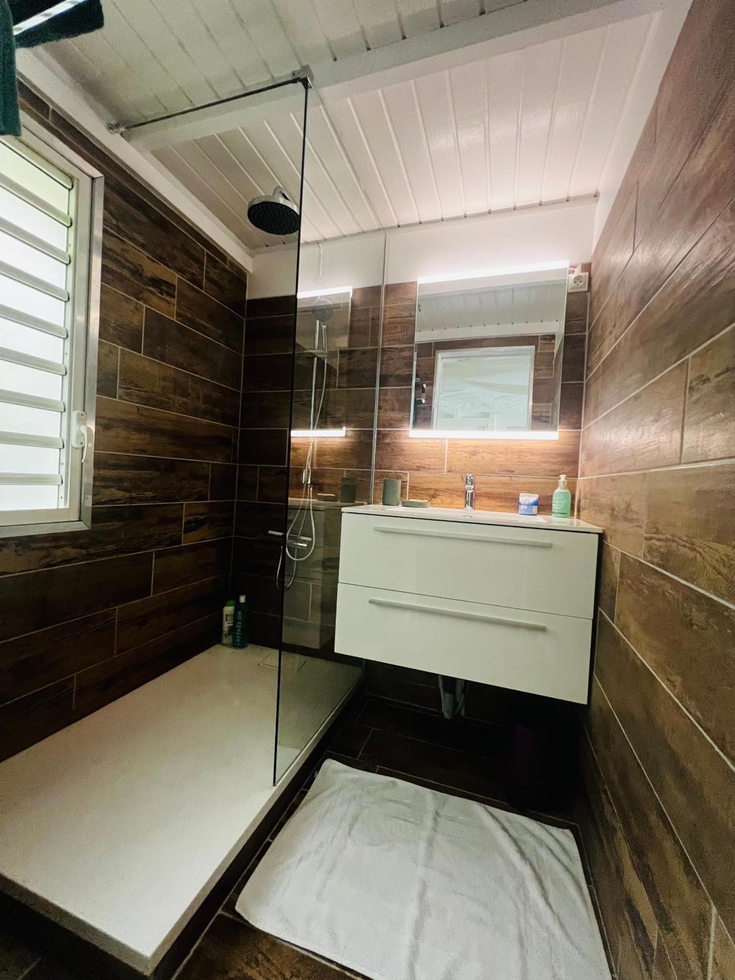 Vue Mer/3Beds/Piscine/Wifi/900 Metres De La Plage Deshaies Kültér fotó